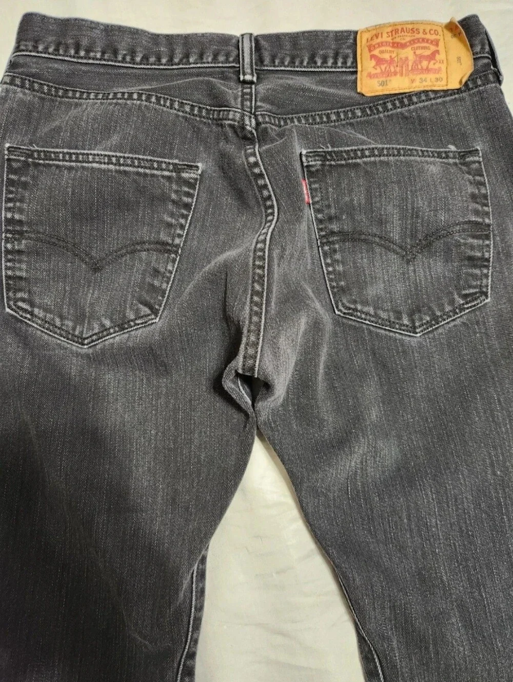 Levi's 501 Original Men's Jeans W34 L30 Faded Black Charcoal Button Fly Straight
